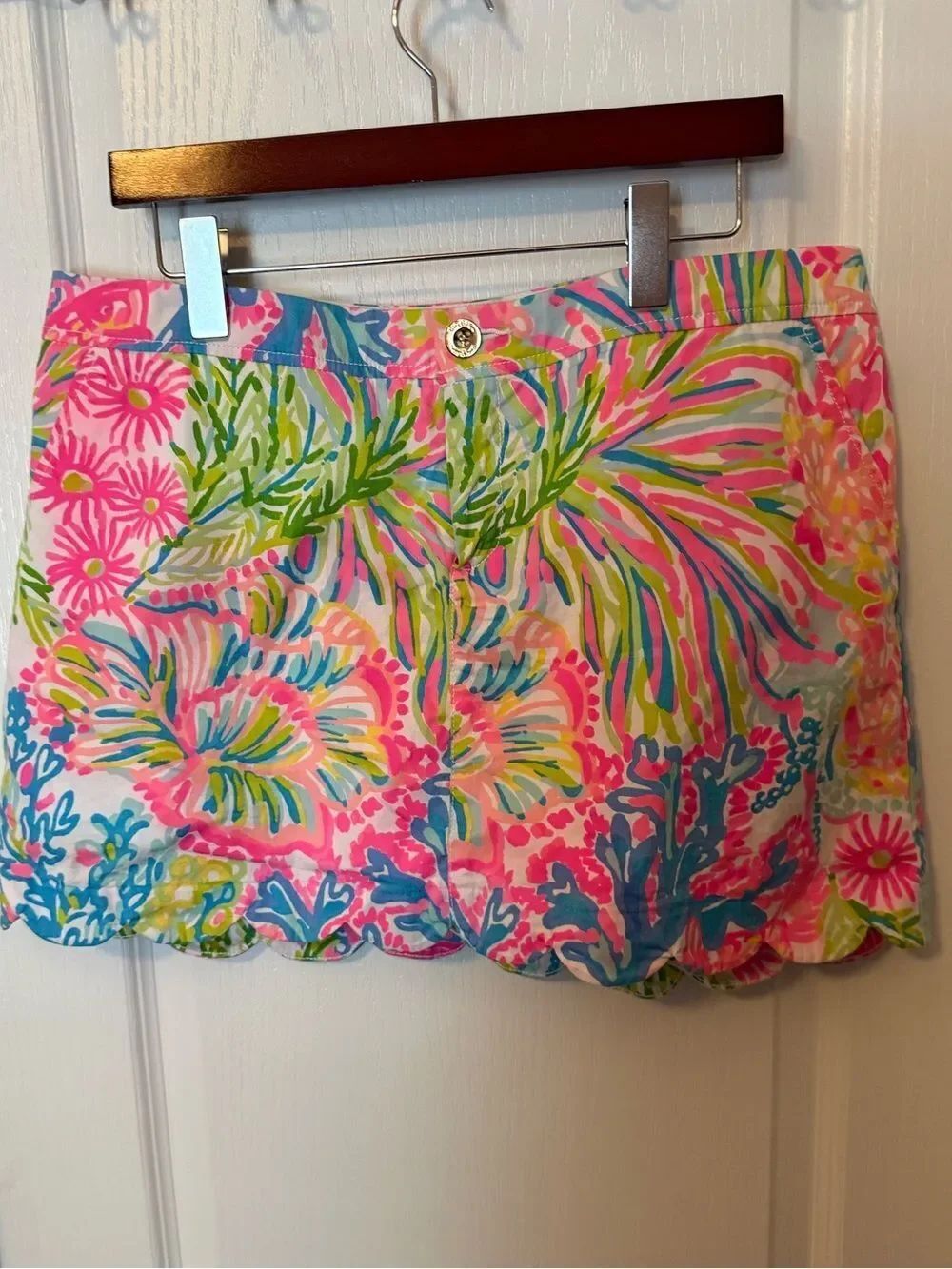 Lilly Pulitzer Lovers Coral Marigold skort beach coastal colorful coral